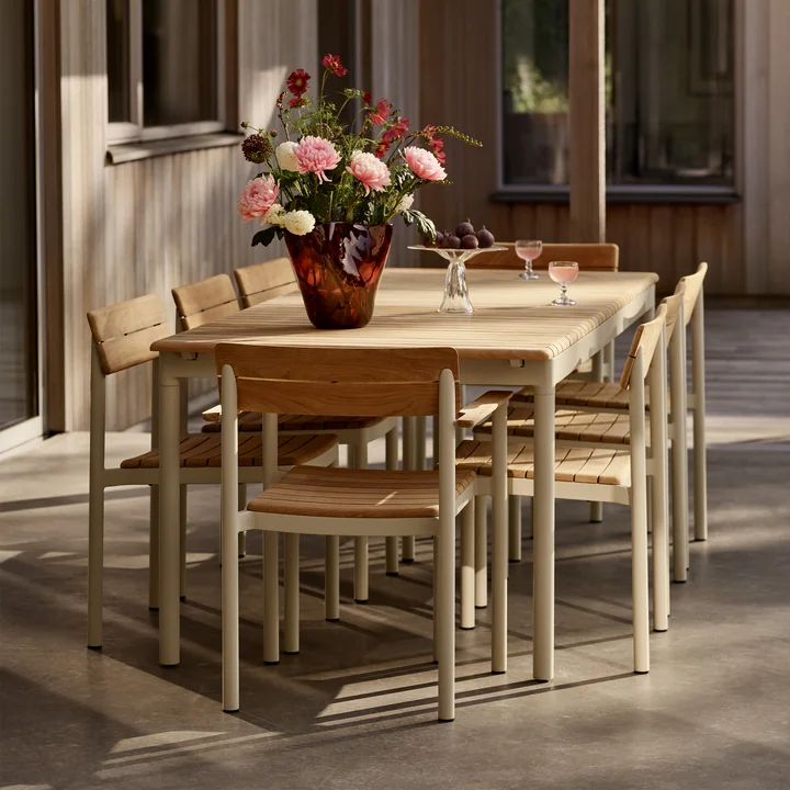 Fritz Hansen - Skagerak Pelagus Chair, armchair and table, teak / ivory