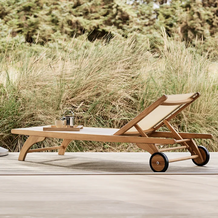 Fritz Hansen - Skagerak Columbus Sun Bed, teak / white