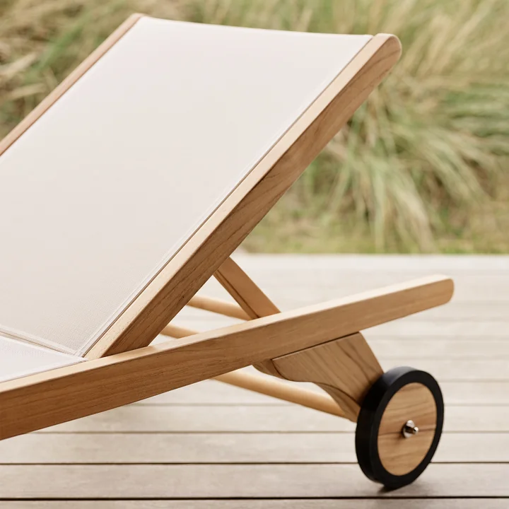 Fritz Hansen - Skagerak Columbus Sun Bed, teak / white