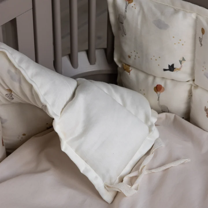 Sebra - Baby cot bumper, quilted / World of Sebra