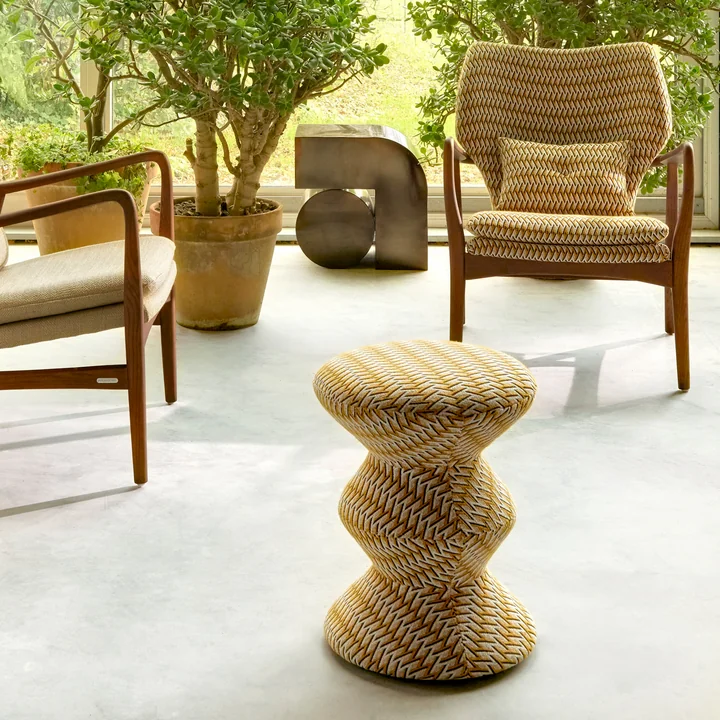 POLSPOTTEN - Zig Zag Soft stool, ochre