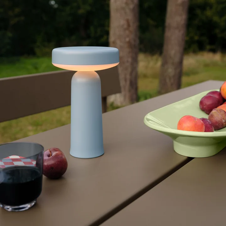 Muuto - Ease Portable LED Outdoor Battery lamp, light blue