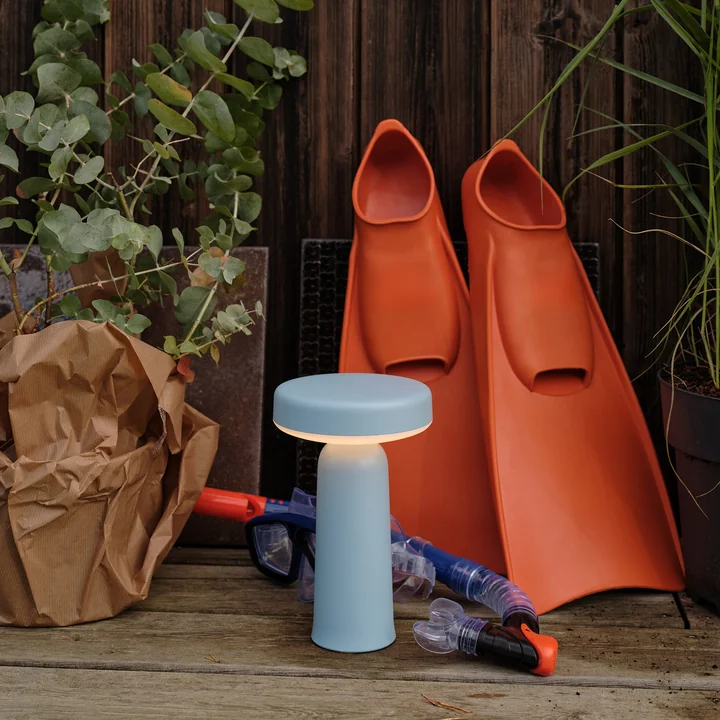 Muuto - Ease Portable LED Outdoor Battery lamp, light blue