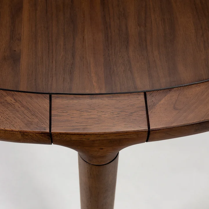 Zuiver - Storm Dining table Ø 128 cm, walnut