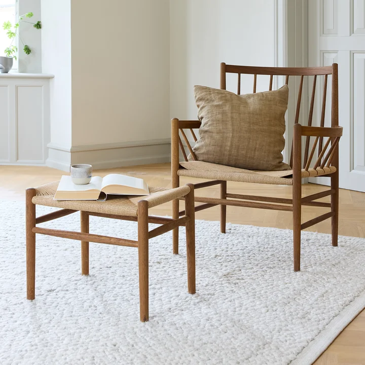 FDB Møbler - J82 Lounge Chair, Smoked Oak / Natural Wicker