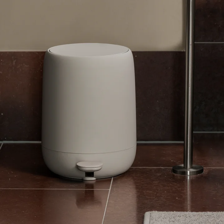 Blomus - Sono 5L Pedal Trash Can