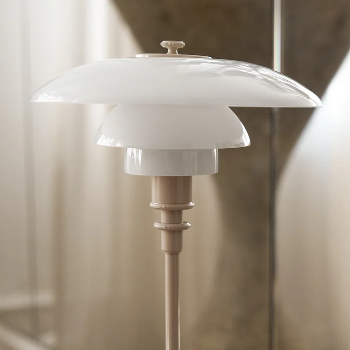 Louis Poulsen - PH 2/1 Glossy Table Lamp, beige
