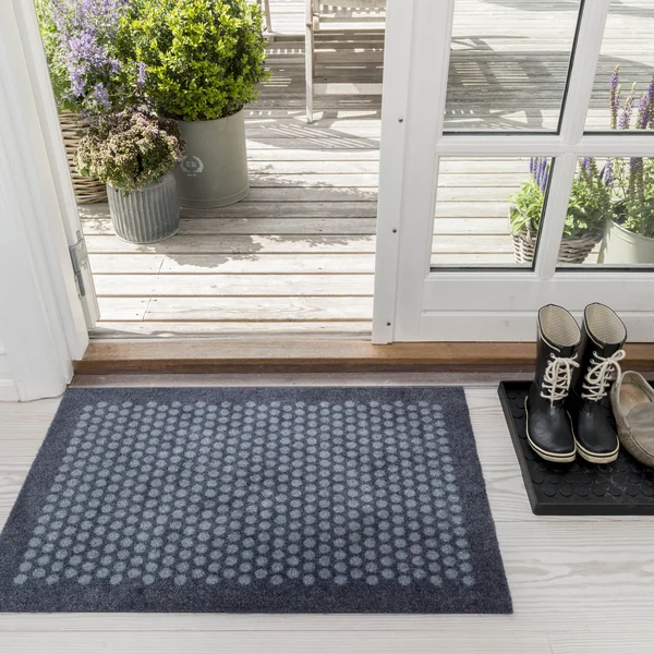 The tica copenhagen - Dot doormat in gray, 60 x 90 cm