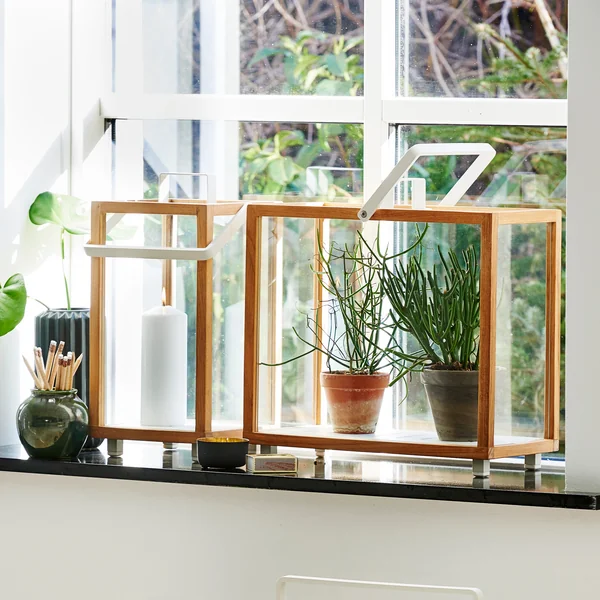 Lighthouse lantern from Cane-line in teak / white