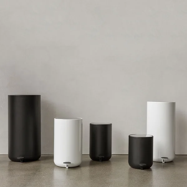 Pedal waste garbage can from Audo