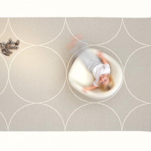 Boo reversible carpet, linen / vanilla from Pappelina in children's room