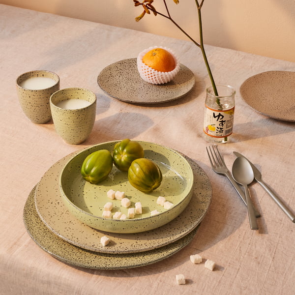 Gradient Tableware from HKliving